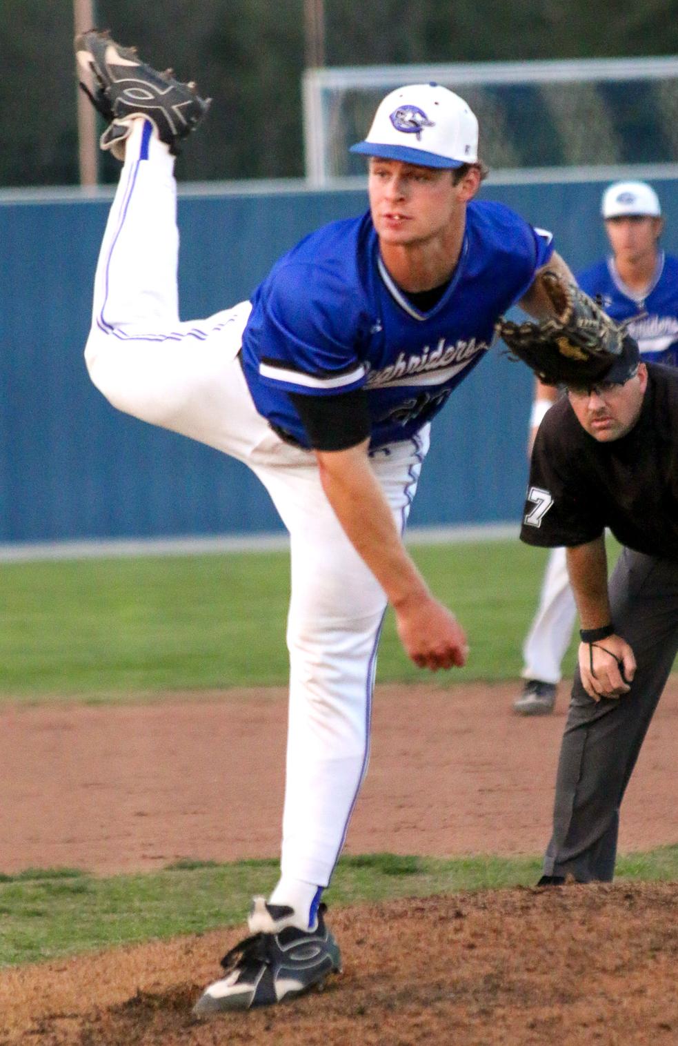 Roughrider Baseball Undefeated on the Week